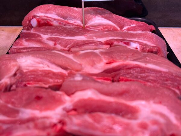 VARKENSRIBBEN GEVLEESD DUROC D'OLIVES